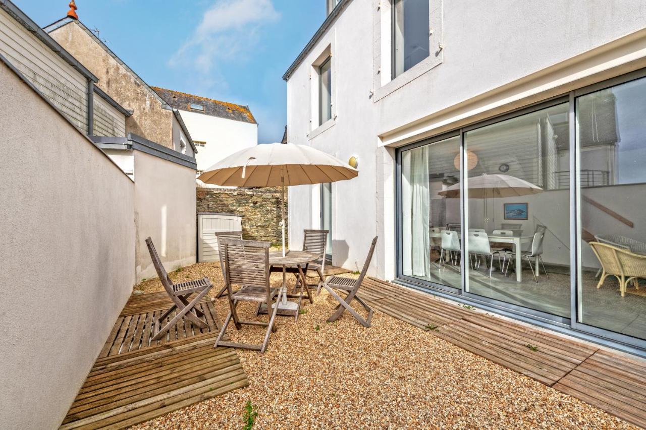 Grande Maison Sur Le Port Locquirec Exterior photo